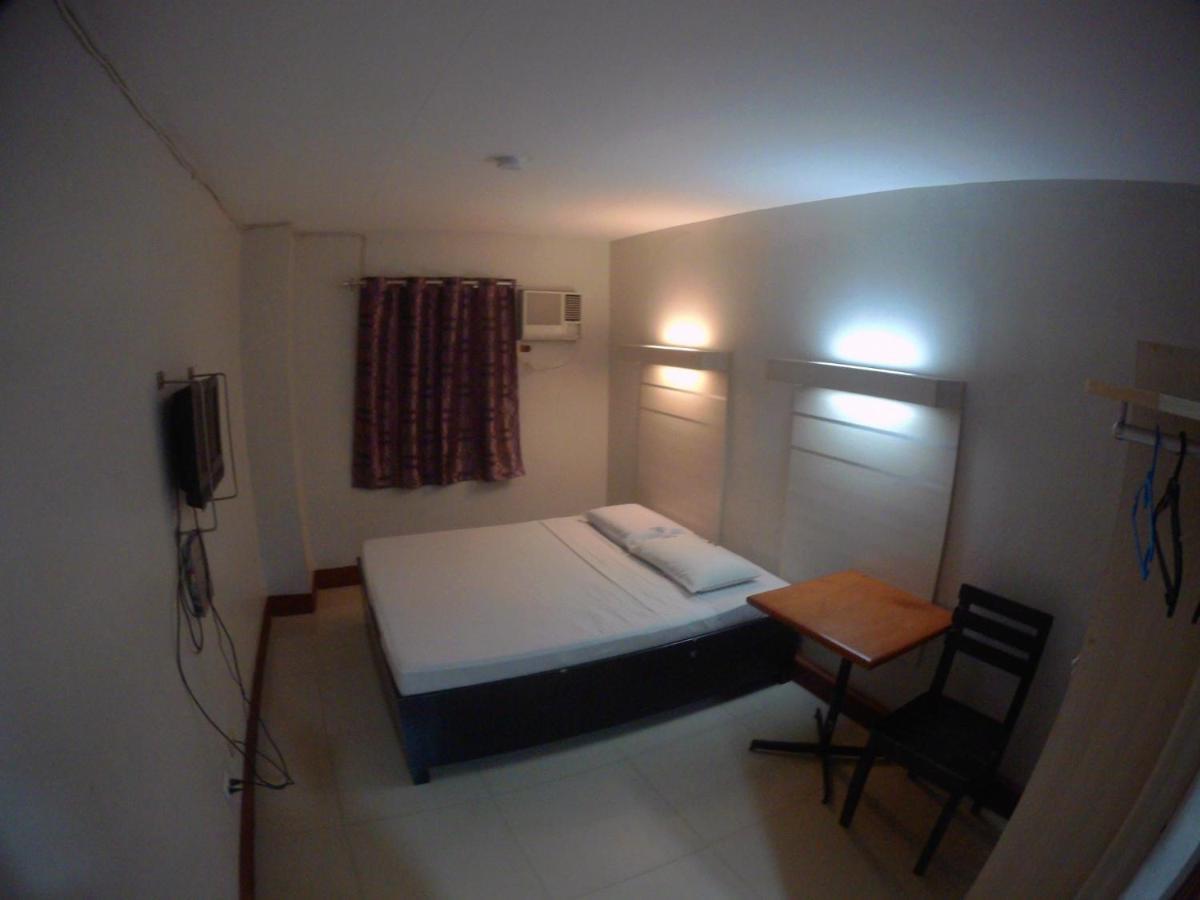 D' Loft Inn Cdo Cagayan de Oro Esterno foto