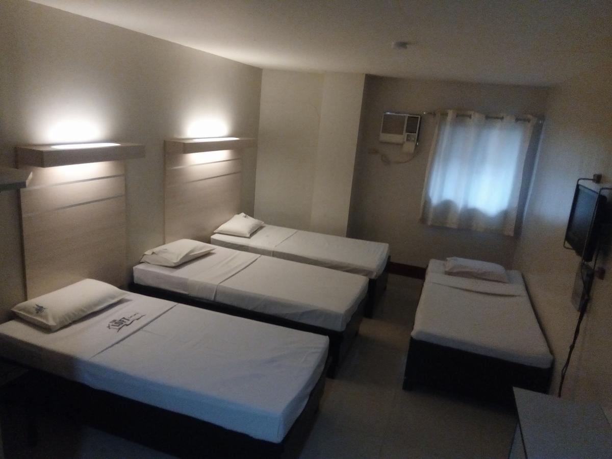 D' Loft Inn Cdo Cagayan de Oro Esterno foto