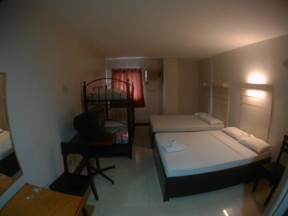 D' Loft Inn Cdo Cagayan de Oro Esterno foto