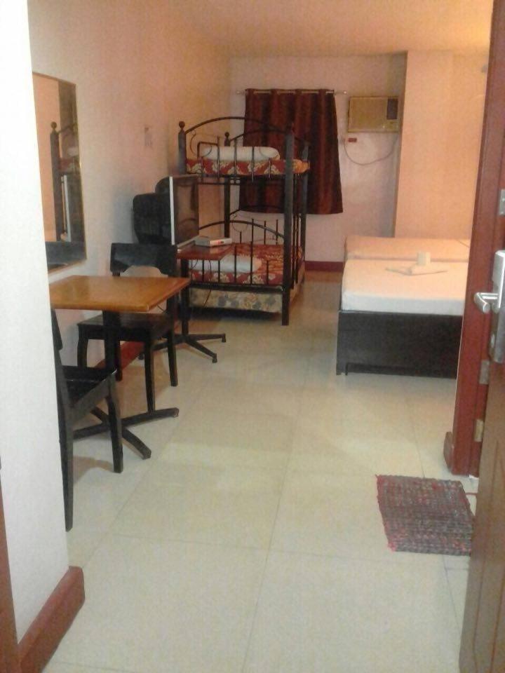 D' Loft Inn Cdo Cagayan de Oro Esterno foto